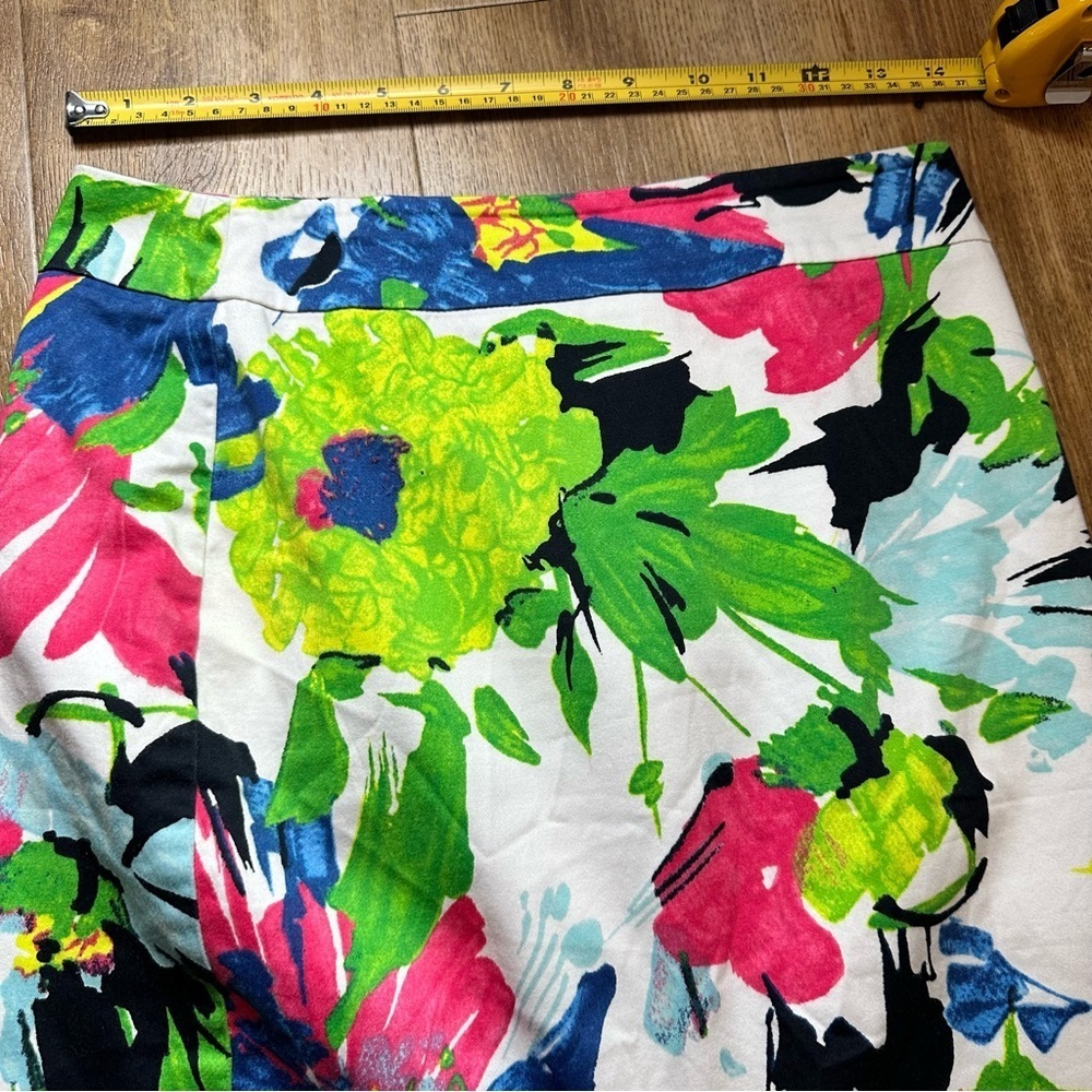 Ann Taylor | Floral Multicolor Skirt Size 2P - Picture 11 of 12